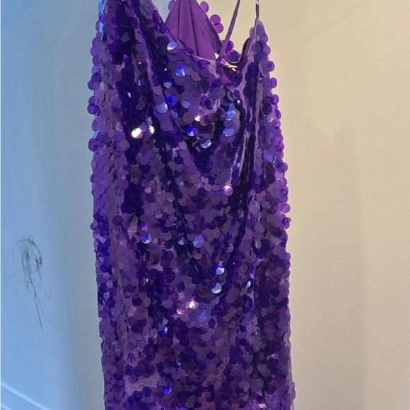 Dresses - Picture 10 of 15